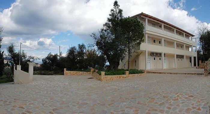 Pouliezos Koklanis Zante Apartments อาลีเกส ภายนอก รูปภาพ