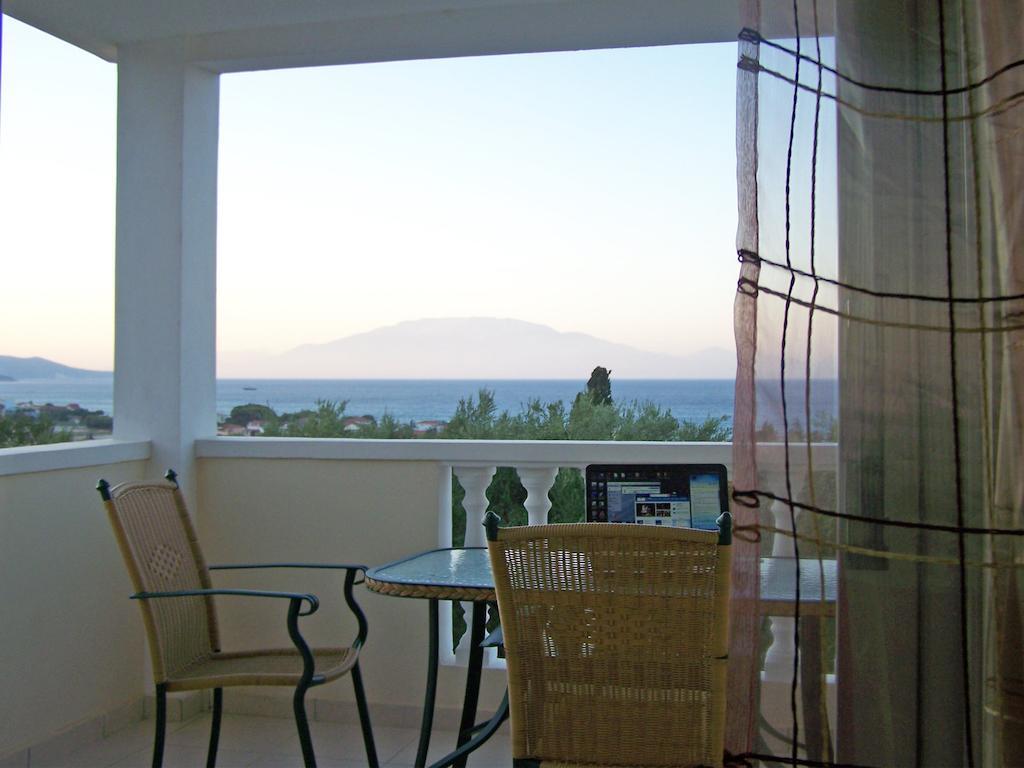 Pouliezos Koklanis Zante Apartments อาลีเกส ภายนอก รูปภาพ