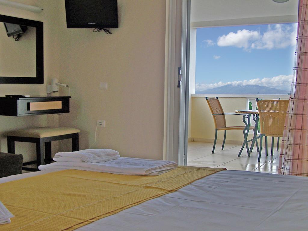 Pouliezos Koklanis Zante Apartments อาลีเกส ภายนอก รูปภาพ