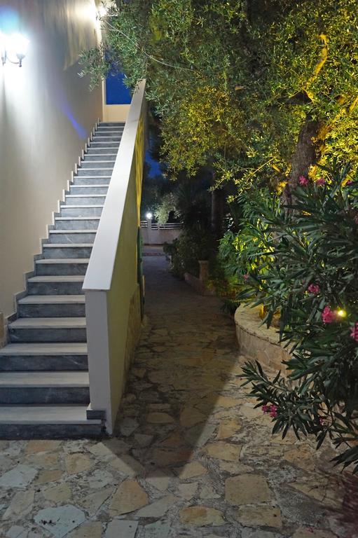 Pouliezos Koklanis Zante Apartments อาลีเกส ภายนอก รูปภาพ