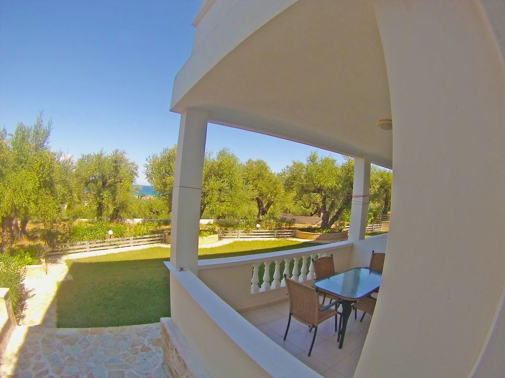 Pouliezos Koklanis Zante Apartments อาลีเกส ภายนอก รูปภาพ